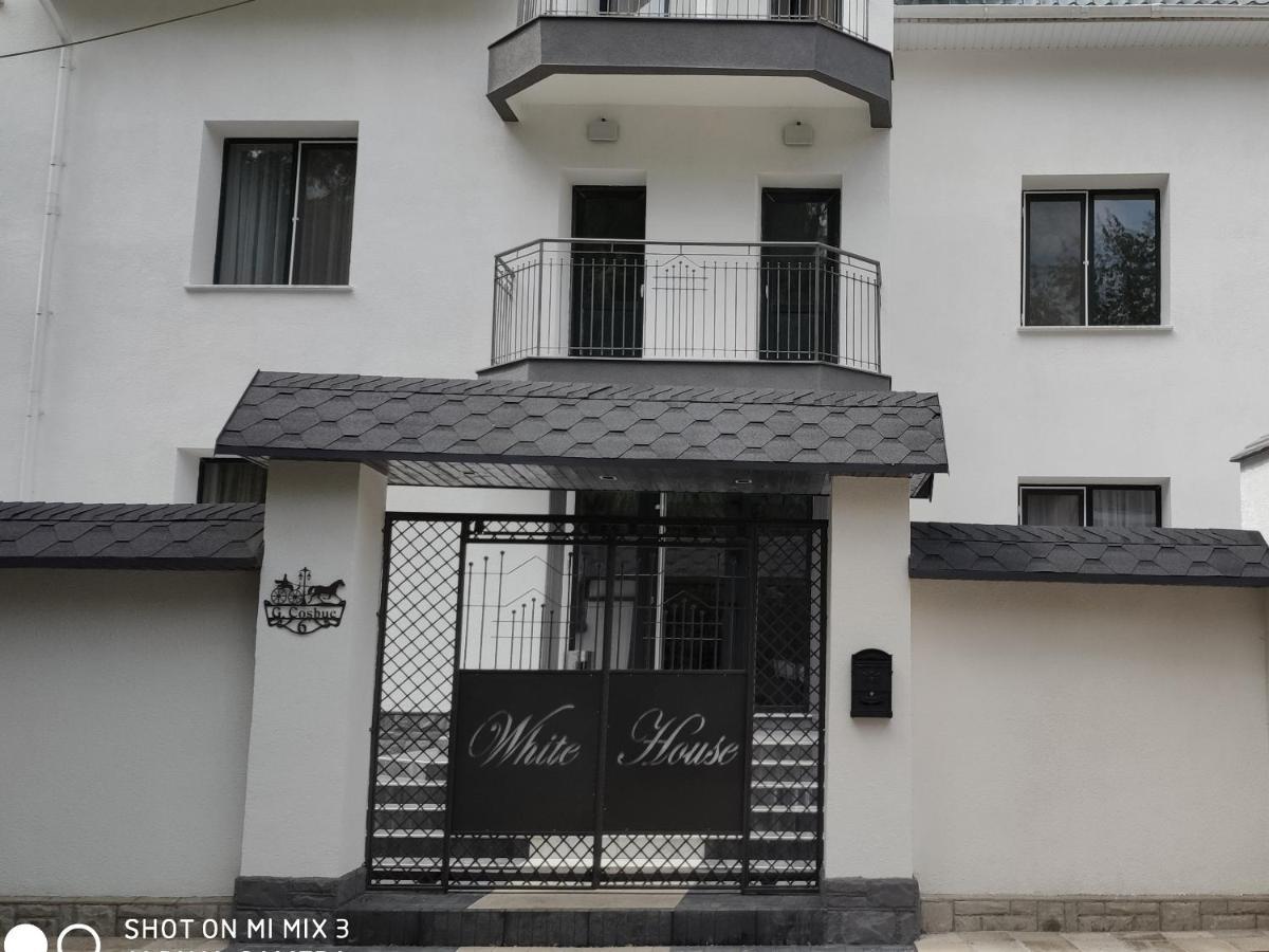 White House Aparthotel Balti Exterior foto