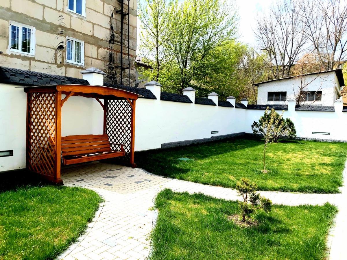 White House Aparthotel Balti Exterior foto