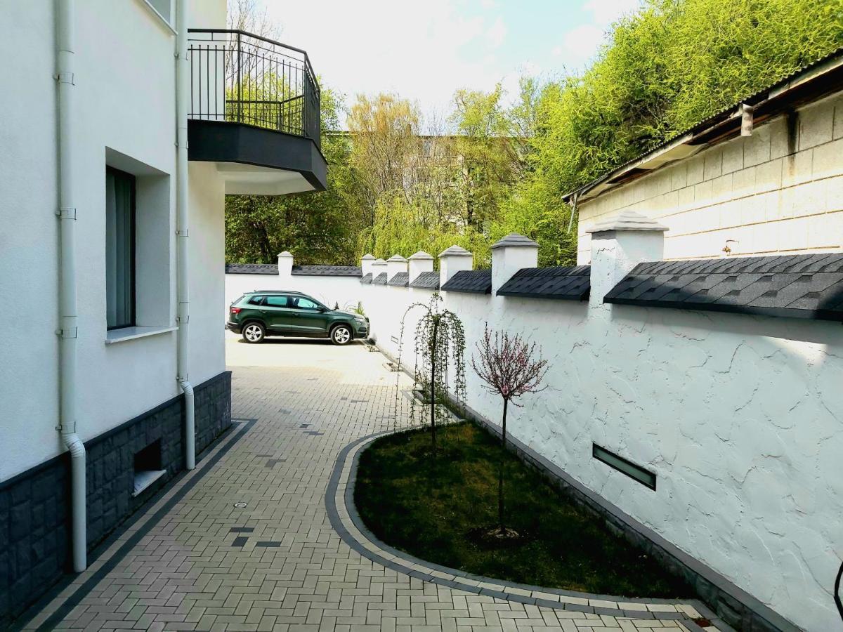 White House Aparthotel Balti Exterior foto